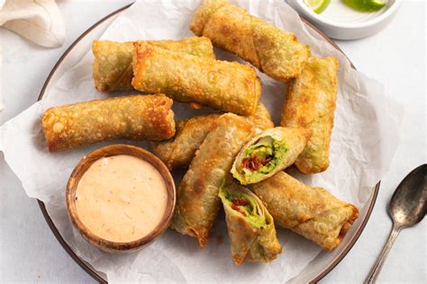 Crispy Avocado Egg Rolls – The Colombia Avocado Board