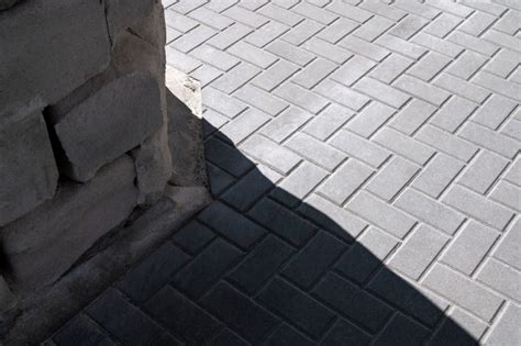 Какой цемент подходит для укладки тротуарной плитки, на какой цемент ...