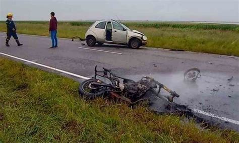 Ruta 86 mueren dos jóvenes en un choque frontal entre una moto y un