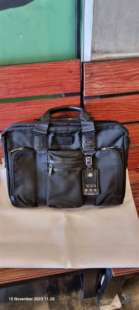 Tas Pria Tumi Briefcase Laptop Original Mulus Likenew Fesyen Pria Tas