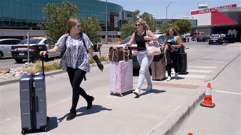 Hundreds Of Flights Delayed After Dallas Love Field Shooting Fort