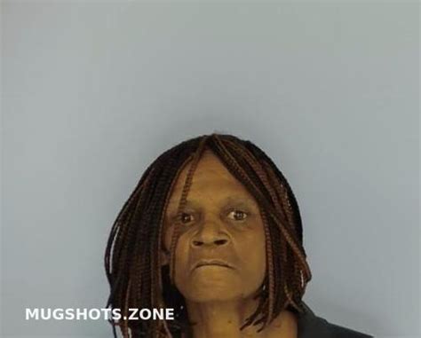 Brown Carolyn Denise 05012023 Walton County Mugshots Zone