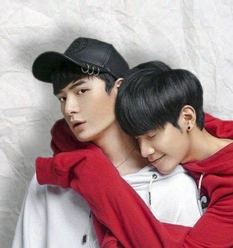 Peraya Indonesia Hiatus On Twitter Sotus The S Ries Cute Gay Couples Cute Gay