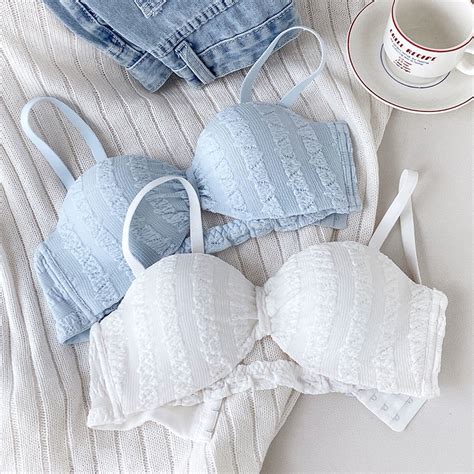 Fashion Sexy Girl Soft Lace Wireless Bra Women Seamless Cup Lingerie Push Up Underwear