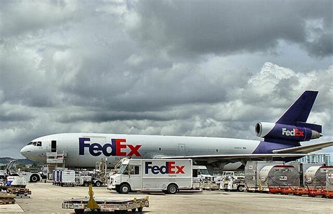 fedex wikipedia