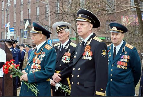 Отставные офицеры. Как в общем людском потоке определить военного, даже ...