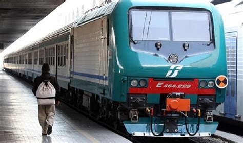 Treno Deragliato Quanto Costa La Manutenzione Delle Ferrovie Wired