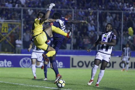 Motagua Vence 2 0 Al Cibao FC En La Vuelta De Los Octavos De Final De