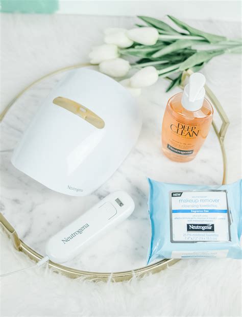 Does Light Therapy for Acne Really Work? | La La Lisette