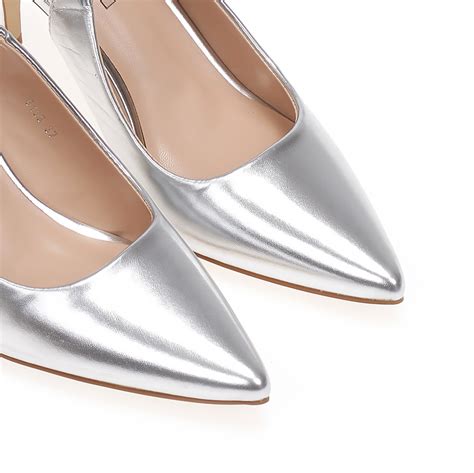 Mules Nude Tsoukalas