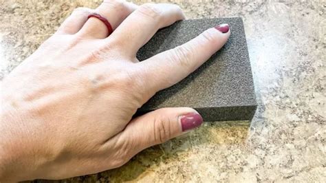 People With Laminate Countertops Are Flipping Over This Genius Idea