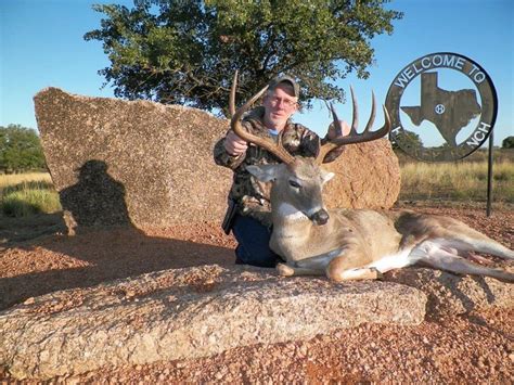 Harkey Ranch : Trophy Whitetail Deer hunting Ranch & Lodge