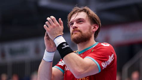 Der Kapitän geht von Bord TUSEM Handball