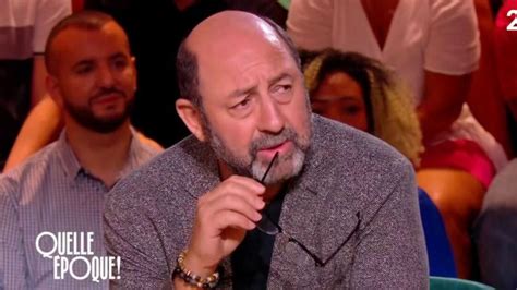 Kad Merad sous le charme d une invitée dans Quelle époque il crée