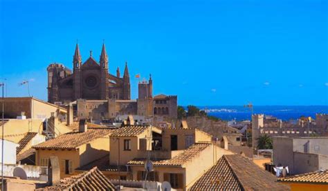 2 Self-Guided Walking Tours in Palma de Mallorca, Spain + Maps