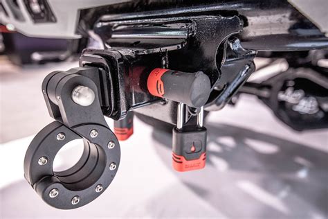 BOLT | RECEIVER LOCK FOR FORD SIDE CUT | Off Road Performance