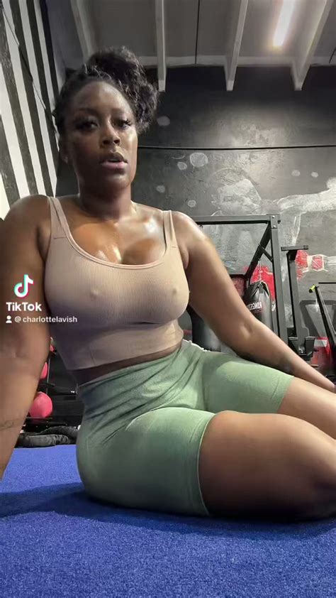 𝑪𝒉𝒂𝒓𝒍𝒐𝒕𝒕𝒆 𝑳𝒂𝒗𝒊𝒔𝒉 on Twitter Why this guy on TikTok said I must be eating thick ass