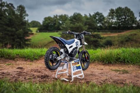 HUSQVARNA EE 2 ELECTRIC MINICYCLE REVEALED - Australasian Dirt Bike ...