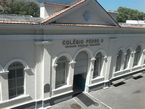 Concurso Colégio Pedro II 55 vagas para níveis médio e superior