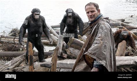 JASON CLARKE, DAWN OF THE PLANET OF THE APES, 2014 Stock Photo - Alamy