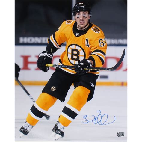 Brad Marchand Signed Bruins X Photo Ysms Coa Pristine Auction