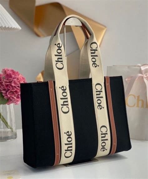 Replica Chloe Medium Woody Tote Bag Black Iconic Bags Pretty Bags