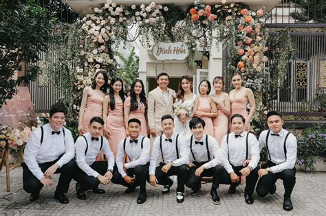 Tay vợt số Việt Nam Lý Hoàng Nam đính hôn với hot girl bóng rổ