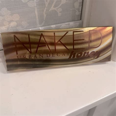 Urban Decay Makeup Nib Urban Decay Naked Honey Eyeshadow Palette Poshmark