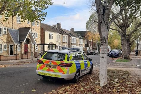 Police Urge Drivers To Be Vigilant After Spate Of Thefts In Bedfords