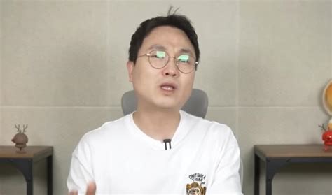 뒤통령 이진호 한소희 울산예고서 프랑스 미대 준비한 것은 사실합격 여부는 정은영 기자 톱스타뉴스