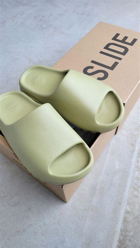 Adidas Yeezy Slide Resin Uk13