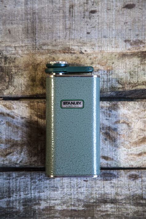 Stanley Classic Flask 8oz — The Obsessive