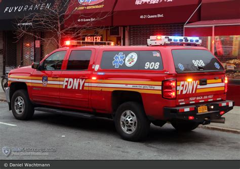 Einsatzfahrzeug Fdny Ems Ems Condition Car 32 Kdow 908 Bos