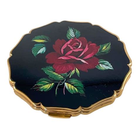 Vintage Stratton Collectible Red Rose Powder Compact