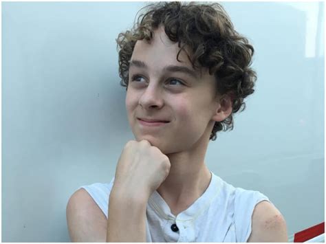 Wyatt Oleff Biography Age Height Girlfriend Net Worth Starswiki