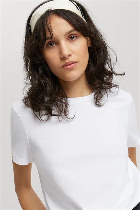 ASKET | Zero Compromise Garments - Essentials Made To Last