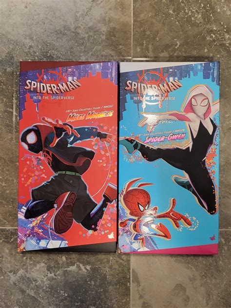 Hot Toys Miles Morales Spider Gwen Scale Collectible Figure Mms Mms Hottoys