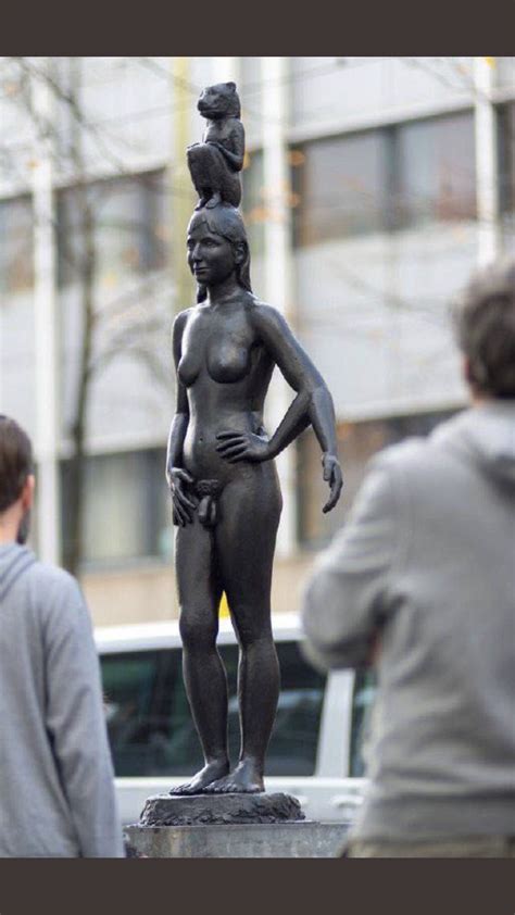 Dan Dakich On Twitter This Woman Of Our Times Statue Must Be