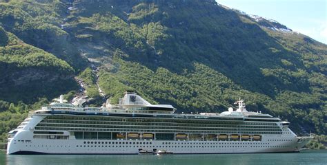 Brilliance of the Seas – CRUISE TO TRAVEL