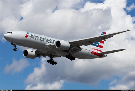 N783AN Boeing 777 223 ER American Airlines Moritz Babl JetPhotos