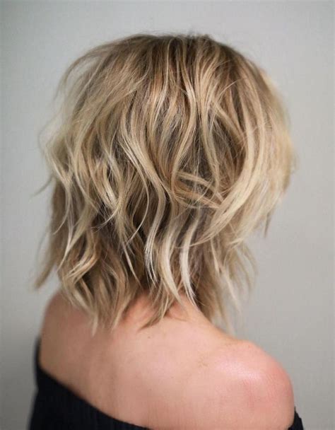 Frisuren 2019 Mittellang Glatte Haare Frisuren Schulterlang