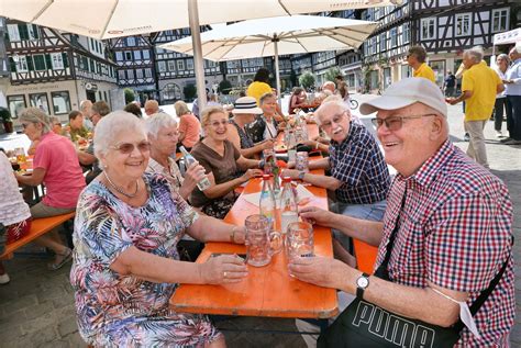 Lange Tafel Auf Dem Marktplatz Schorndorf Nderung Der Tafel