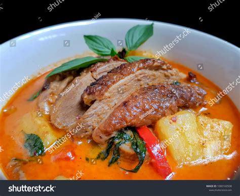 Kaeng Phed Ped Yang Roasted Duck Stock Photo 1080169508 Shutterstock