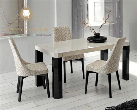 Set Meja Makan Minimalis Modern Miniuty Furniture