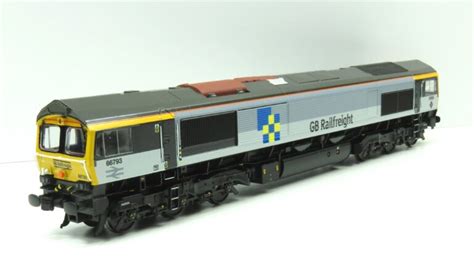 Bachmann Class 66 66793 Railfreight Construction Livery GBRf DCC