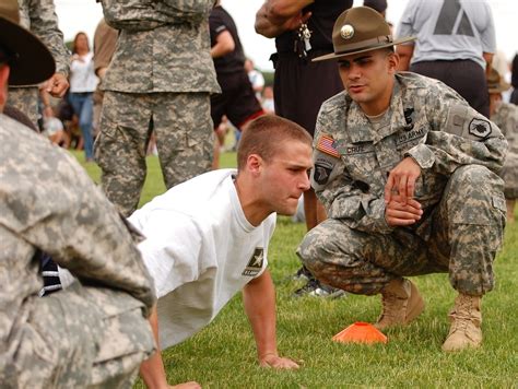 Dvids News Drill Sergeants Support Mid Atlantic Recruiting Battalion