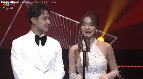 Nữ chính phim VTV hot nhất hiện nay khoe visual trên sóng trực tiếp khác hẳn lúc lên phim khiến