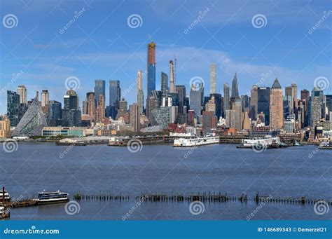 Manhattan Skyline from New Jersey Editorial Stock Photo - Image of ...