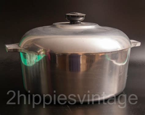 Vintage Wagnerware MAGNALITE GHC 4 Quart Aluminum Dutch Oven With Lid