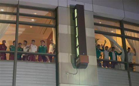 Selección Mexicana recibe serenata en hotel previo al juego vs Qatar